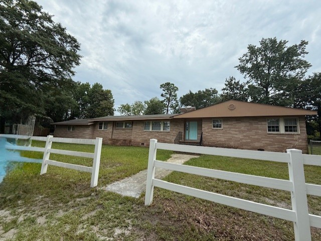 208 East Rainbow Drive